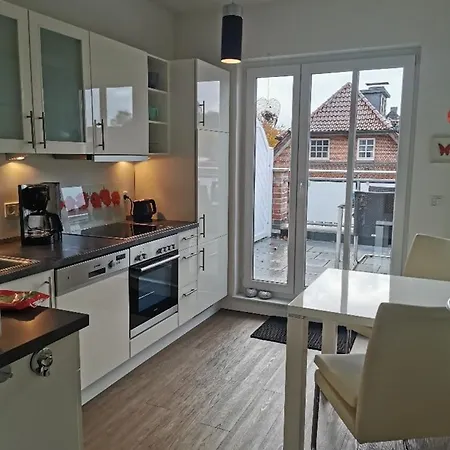 Neu! Schicke Und Moderne Lindenalle Og Apartament *