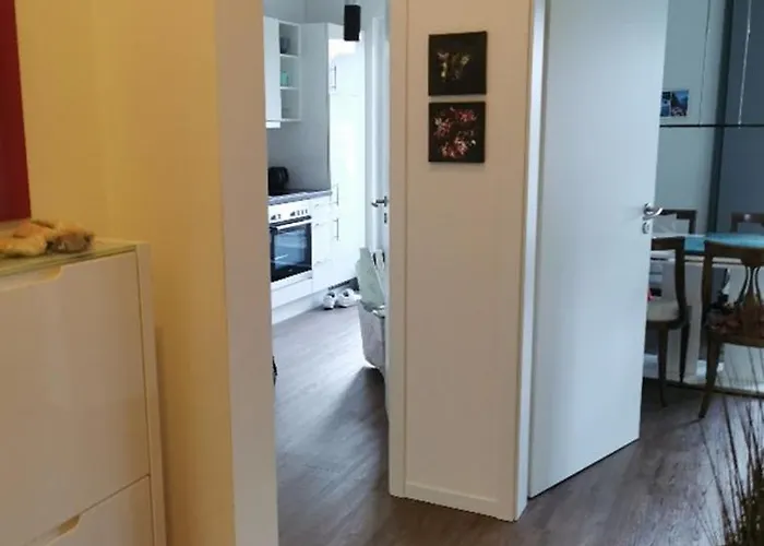 Neu! Schicke Und Moderne Lindenalle Og *